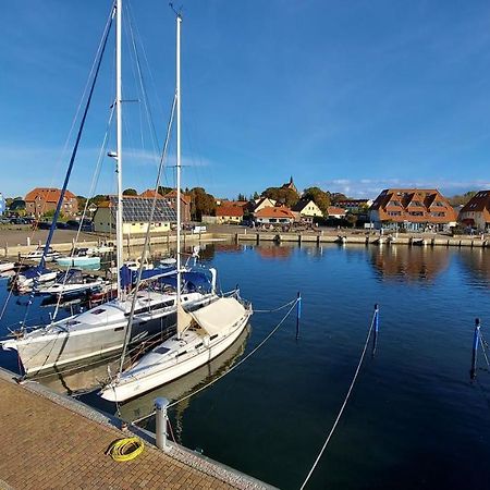 Ferienwohnung Hafenblick Wiek auf Rügen المظهر الخارجي الصورة