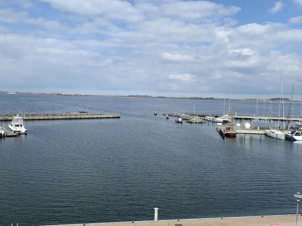 Ferienwohnung Hafenblick Wiek auf Rügen المظهر الخارجي الصورة