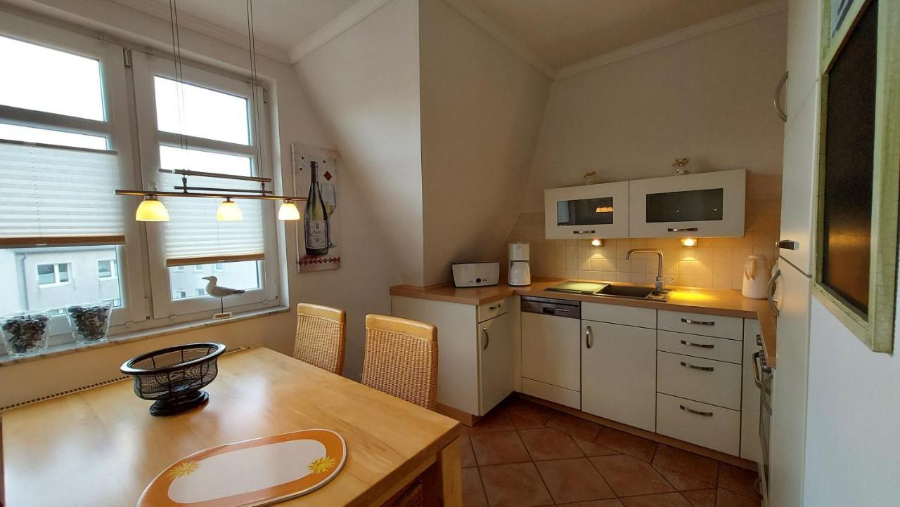 Ferienwohnung Hafenblick Wiek auf Rügen المظهر الخارجي الصورة
