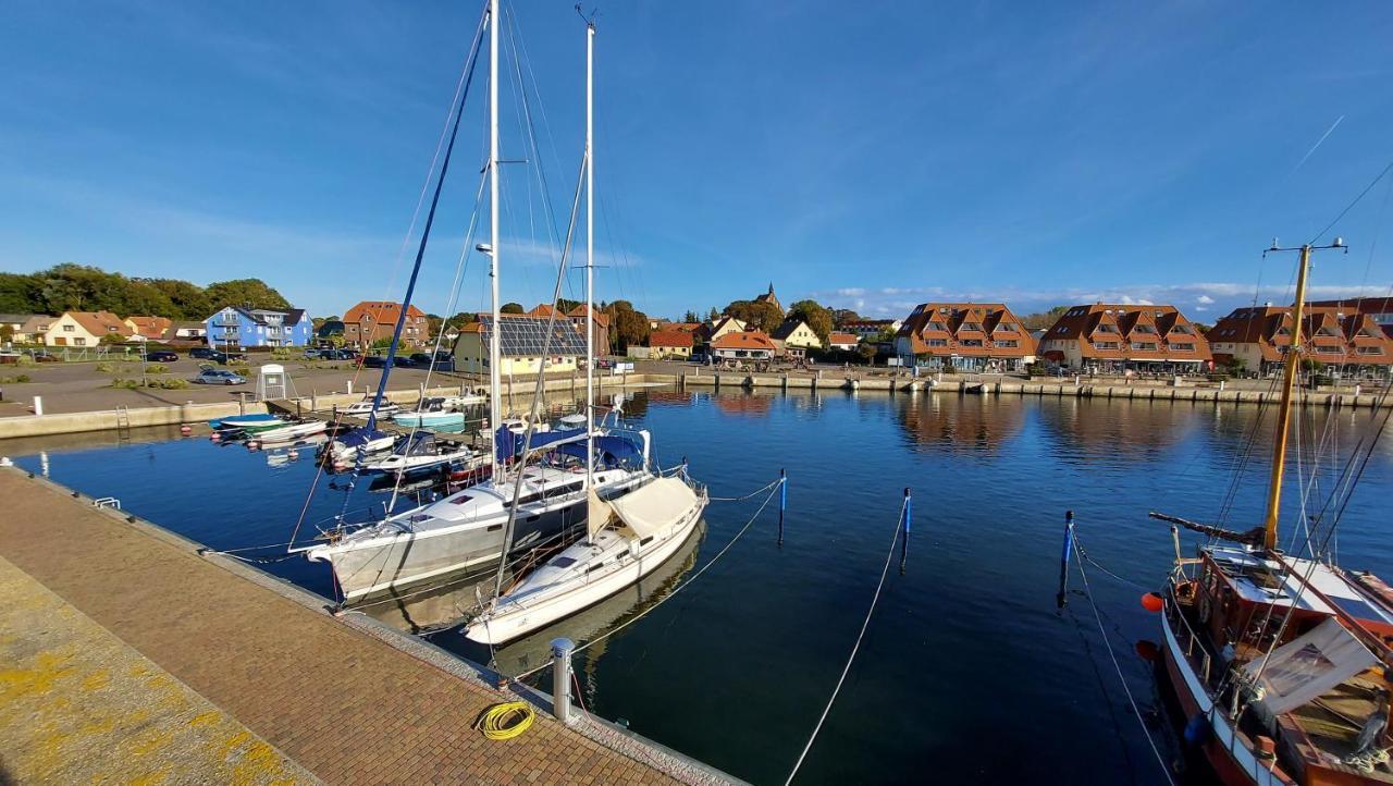 Ferienwohnung Hafenblick Wiek auf Rügen المظهر الخارجي الصورة